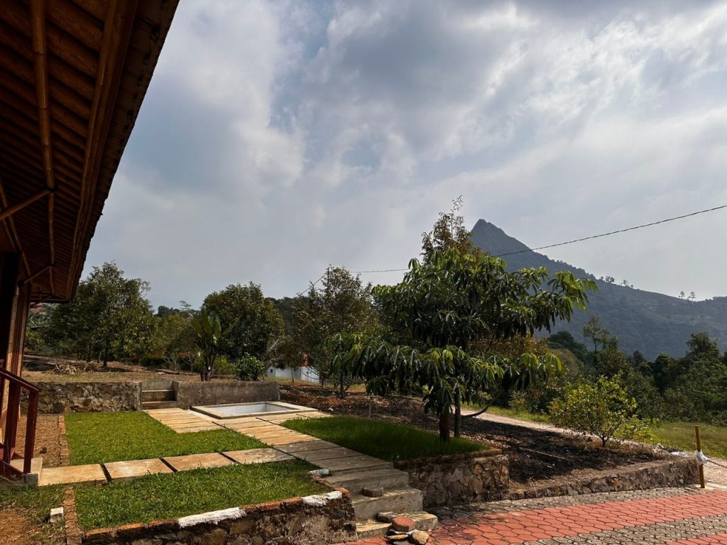 Dijual Lahan dengan Rumah di Selawangi Bogor dengan Suasana Pegunungan yang Sejuk